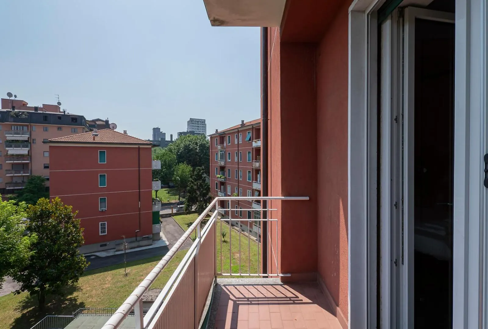 Raffinato Ed Elegante Bilocale - Lorenteggio Metropolitana M4 Milan 0*,