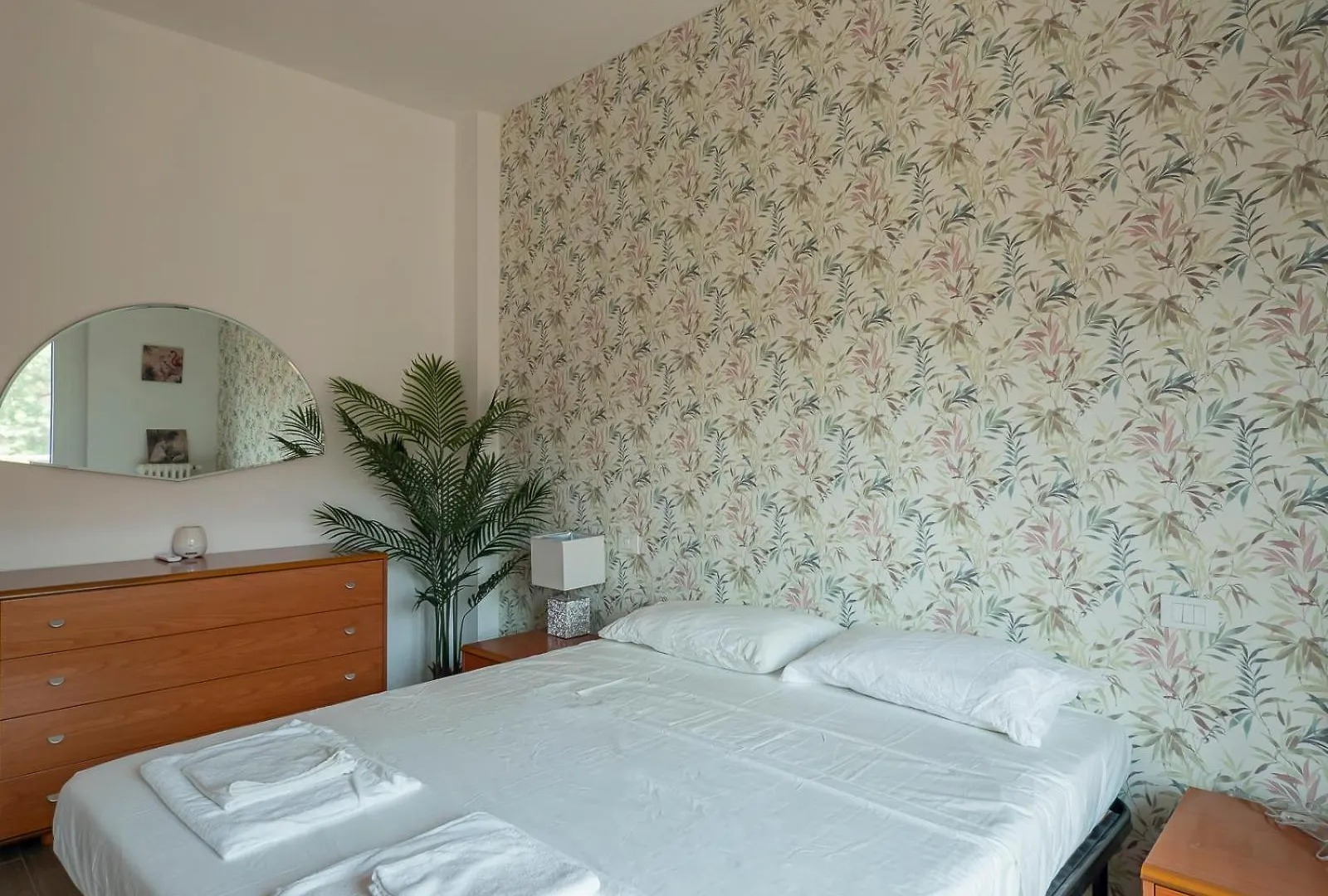 Apartment Raffinato Ed Elegante Bilocale - Lorenteggio Metropolitana M4 Milan