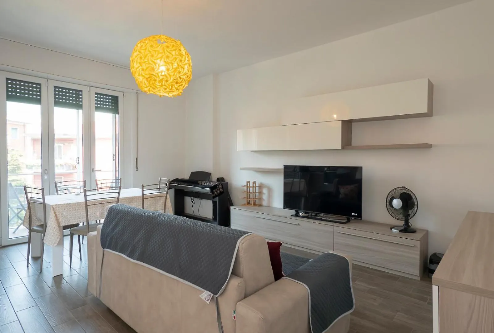 Raffinato Ed Elegante Bilocale - Lorenteggio Metropolitana M4 location